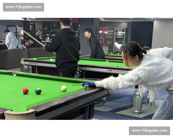 惊现台球界天花板!这位选手的杆法简直神了 惊现台球界天花板!这位选手的杆法简直神了