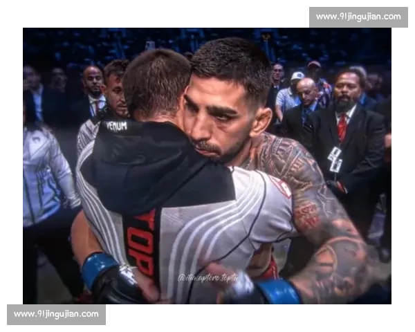 终极对视!UFC317 轻量级巅峰对决:托普里亚 vs 奥利维拉 终极对视!UFC317 轻量级巅峰对决:托普里亚 vs 奥利维拉