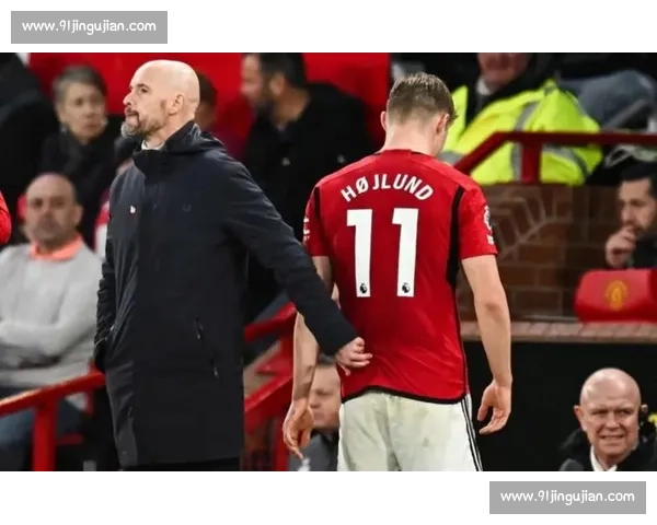 曼联巨星发声力挺滕哈格,红魔军心是否士气大振 曼联巨星发声力挺滕哈格,红魔军心是否士气大振